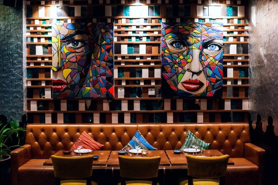 Solo Exhibition "Colors of Life", Abu Dhabi, UAE · Foto 5