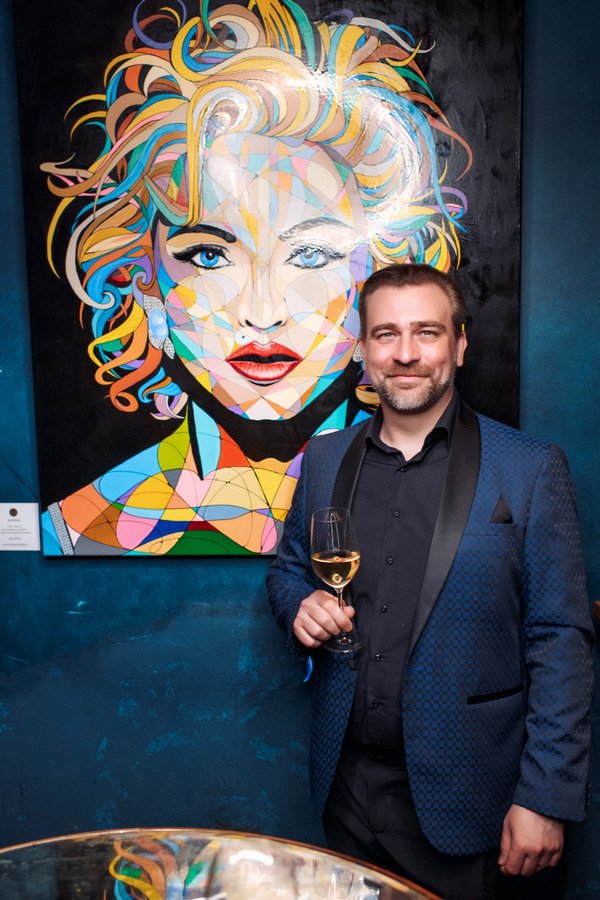 Solo Exhibition "Colors of Life", Abu Dhabi, UAE · Foto 7
