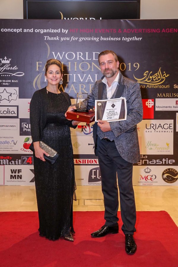 Award: Best Emerging Artist — WFFA Dubai, Dubai, UAE · Foto 2